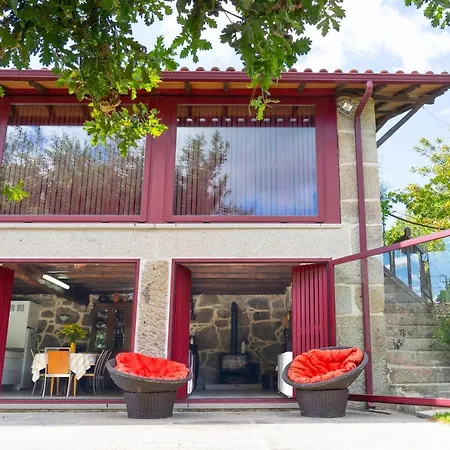 Casa Castanhas - Near Geres Tatil Evi *